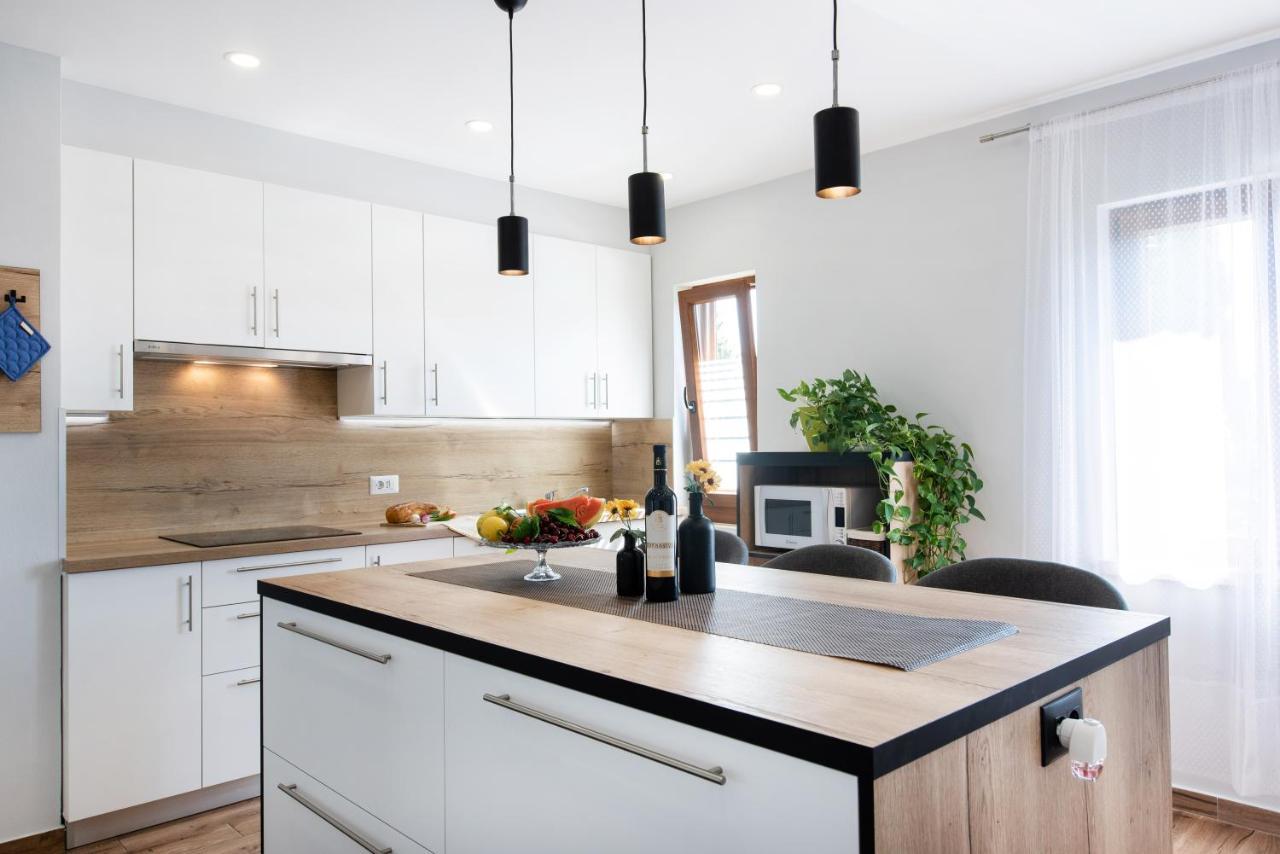 Superior Sincic Apartment